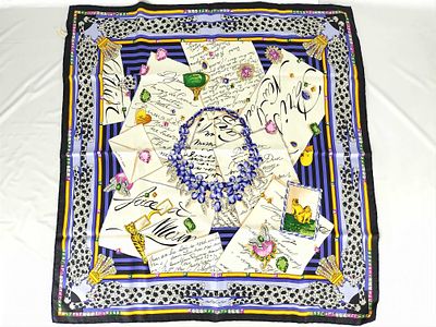 Must de Cartier Silk Scarf 90 cm . Cartier Silk Scarf 90 cm. Beautiful design and full silk.