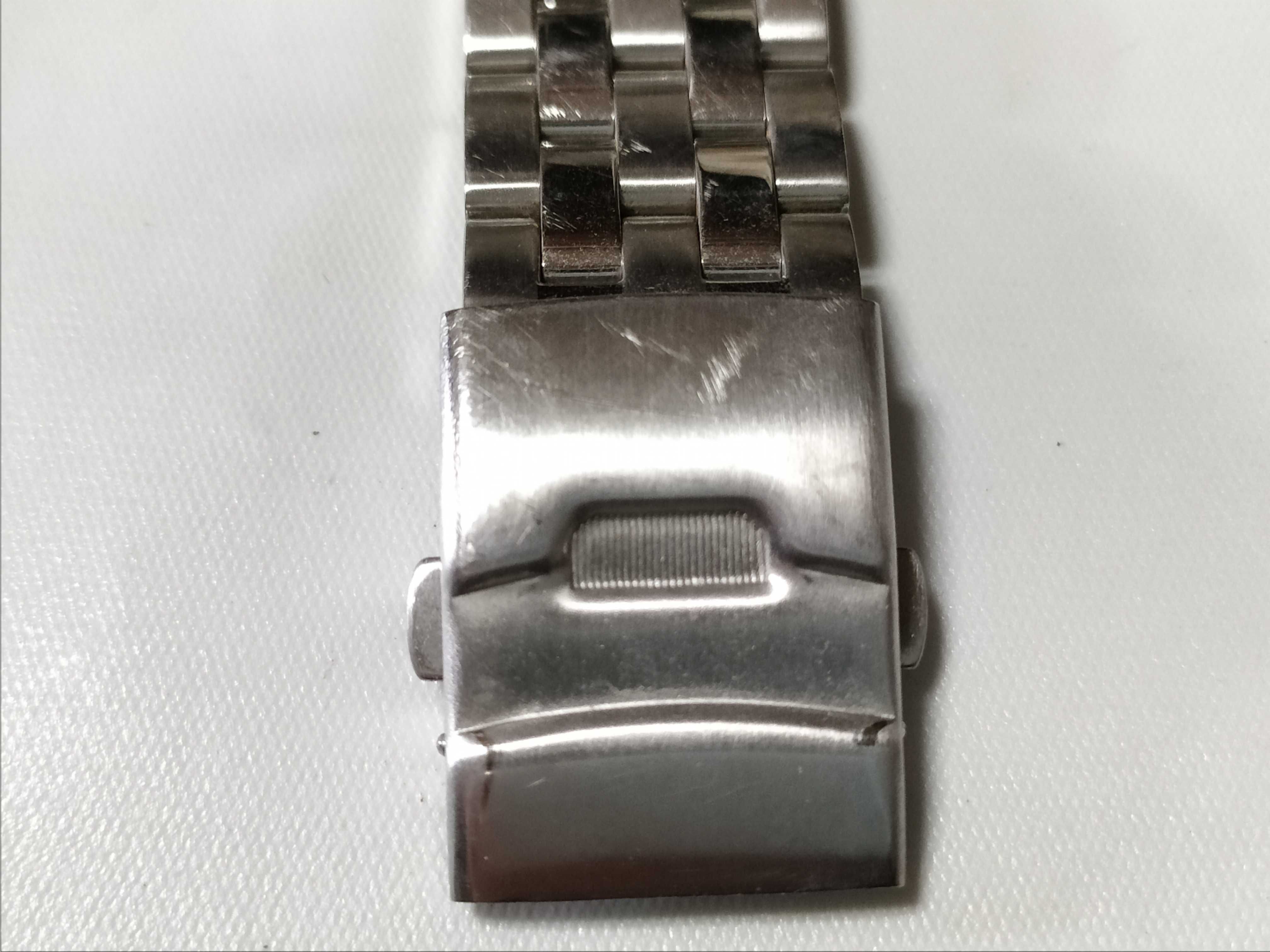 Assorted Wristwatch Collection featuring Seiko and Casio