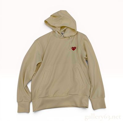 Comme des Garcons Play Red Heart Pullover Hoodie in Ivory Size Medium. A Comme des Garcons Play 