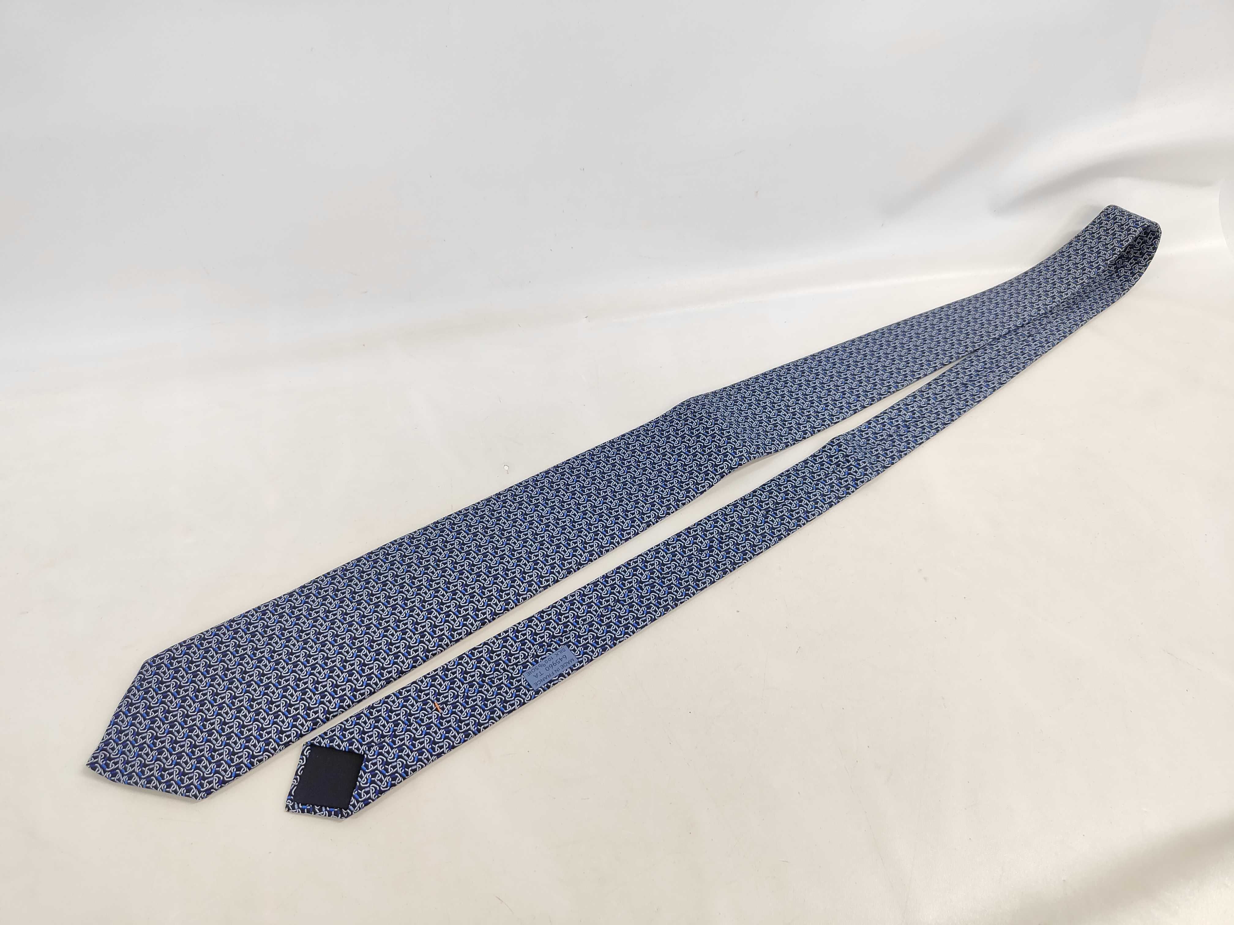 Hermes Paris Silk Necktie Model 645960 TA Climbing Carabiner Motif
