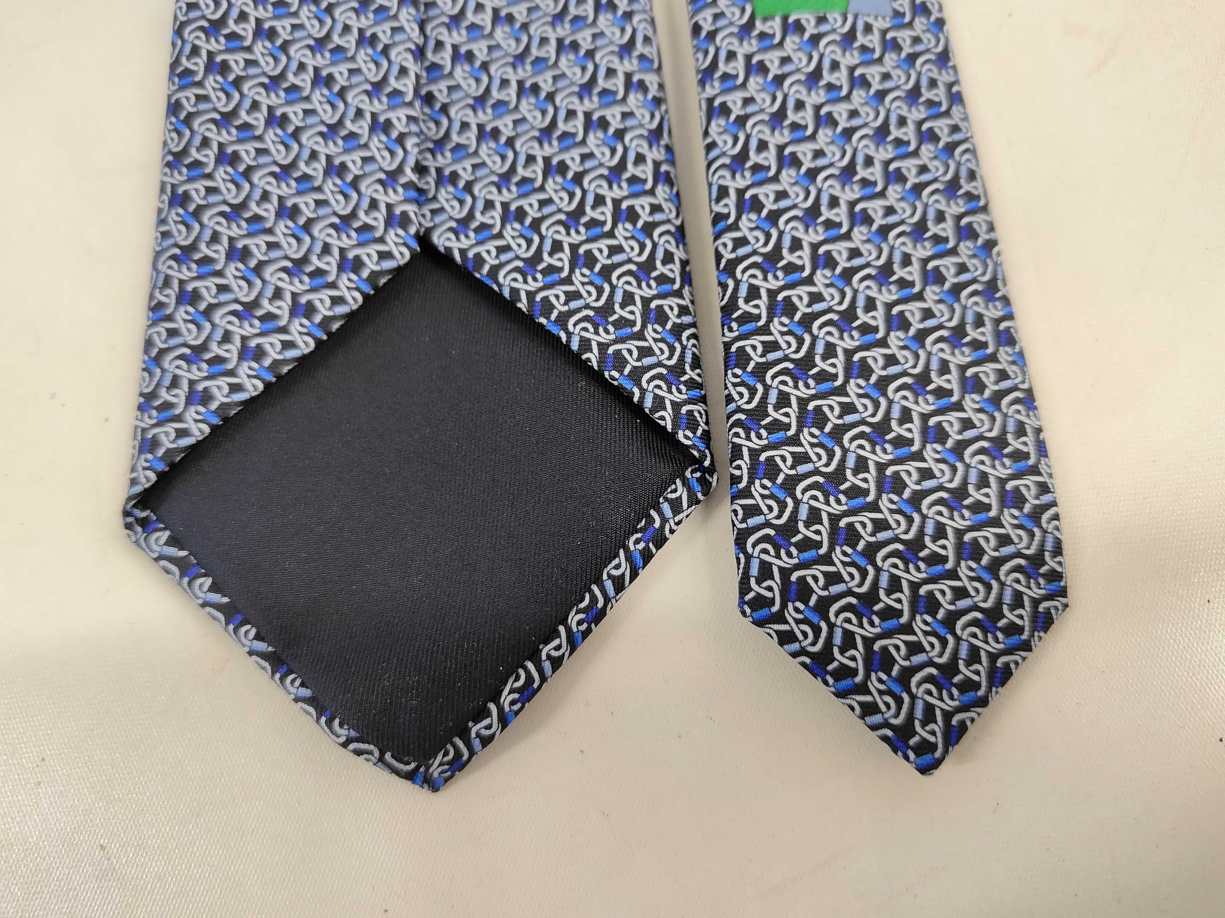 Hermes Paris Silk Necktie Model 645960 TA Climbing Carabiner Motif
