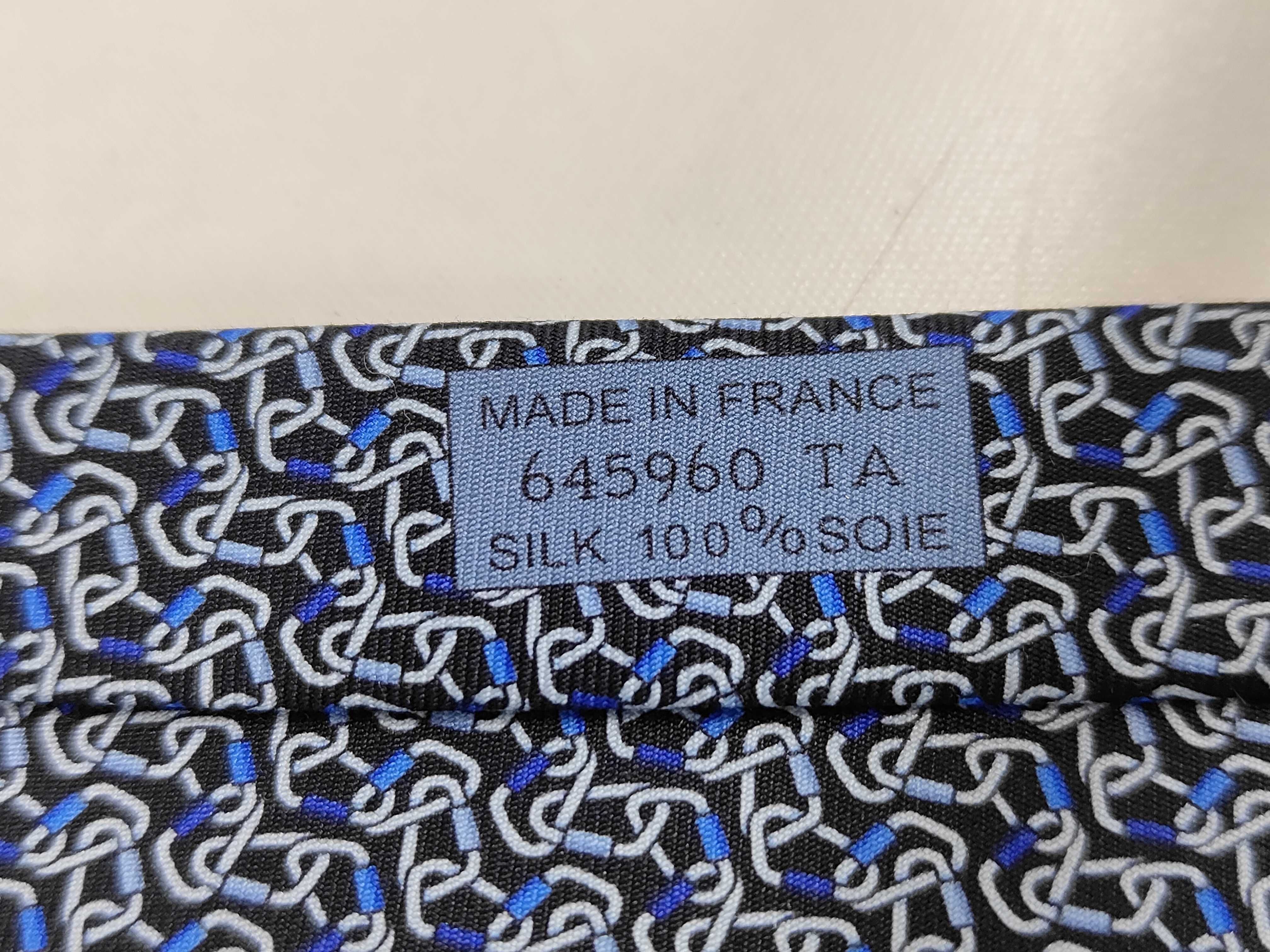 Hermes Paris Silk Necktie Model 645960 TA Climbing Carabiner Motif