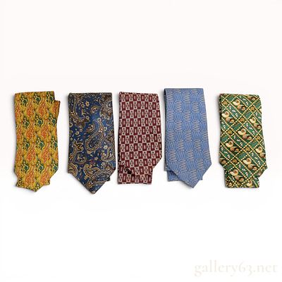 Lot of Five Designer Silk Neckties Including Christian Dior, Gucci, and Burberrys. A lot of five 
