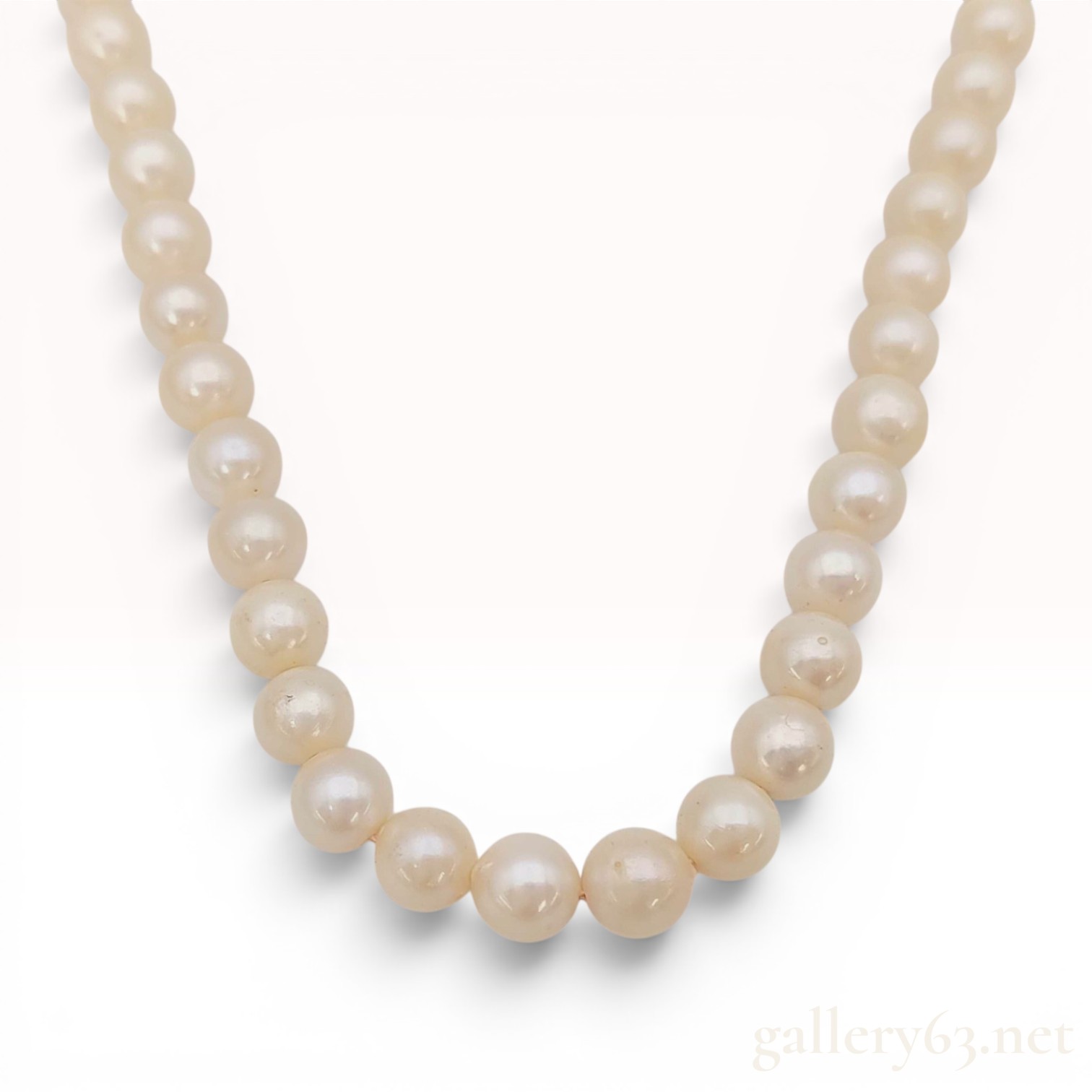 Graduated Akoya Cultured Pearl Strand Necklace with Silver Clasp