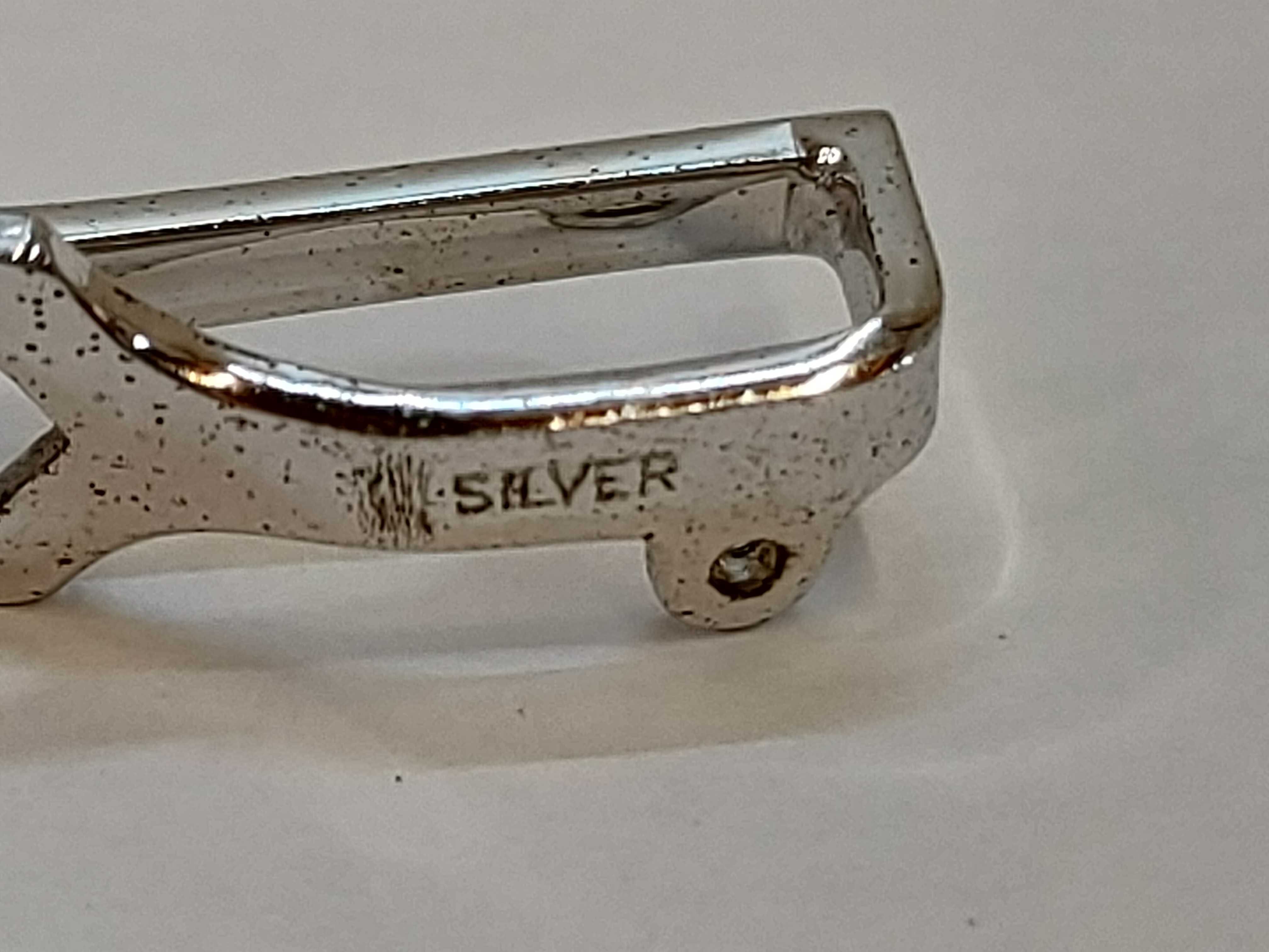 Modernist Silver and Amethyst Cabochon Tie Clip