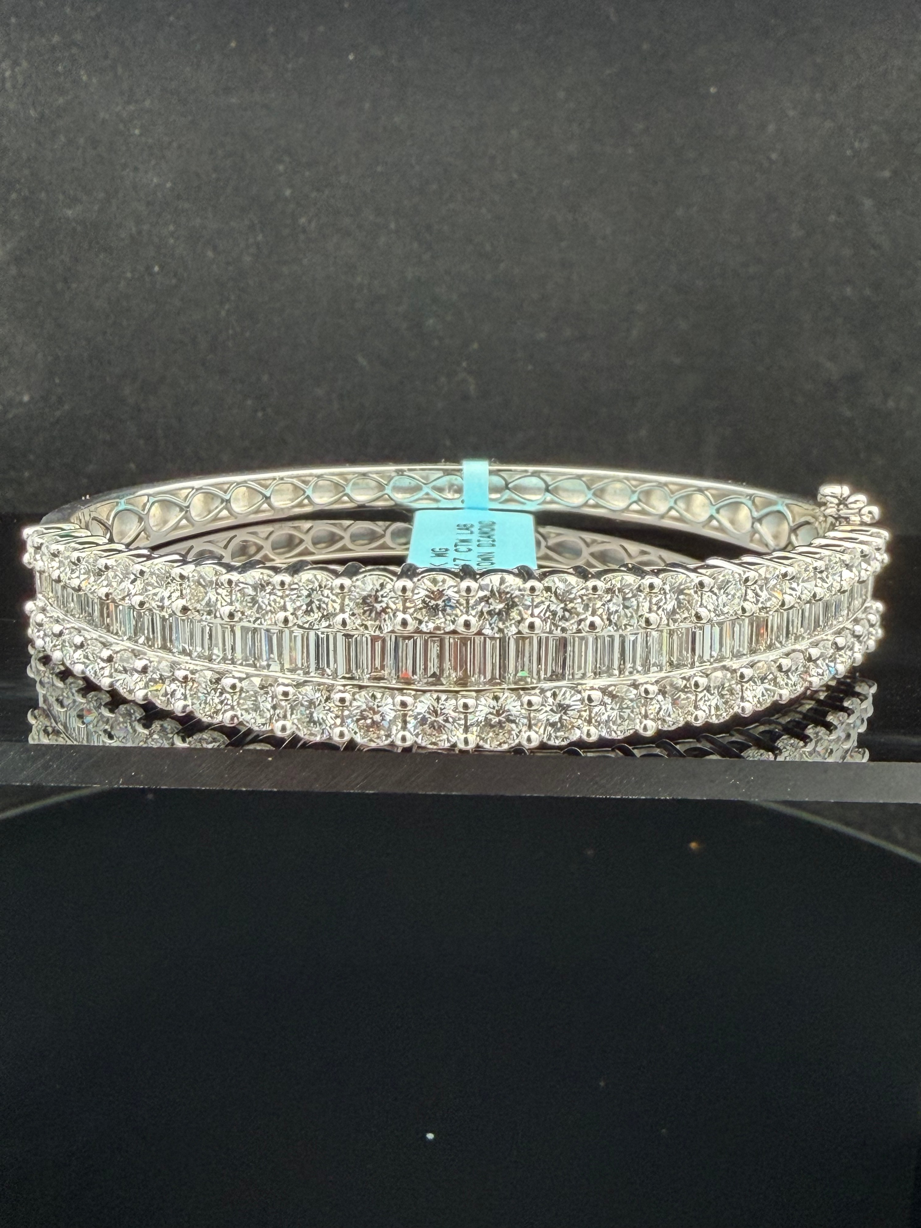 8.47ctw E/VS Lab Grown Diamond 14KWG Hinged Bangle Bracelet with Tag