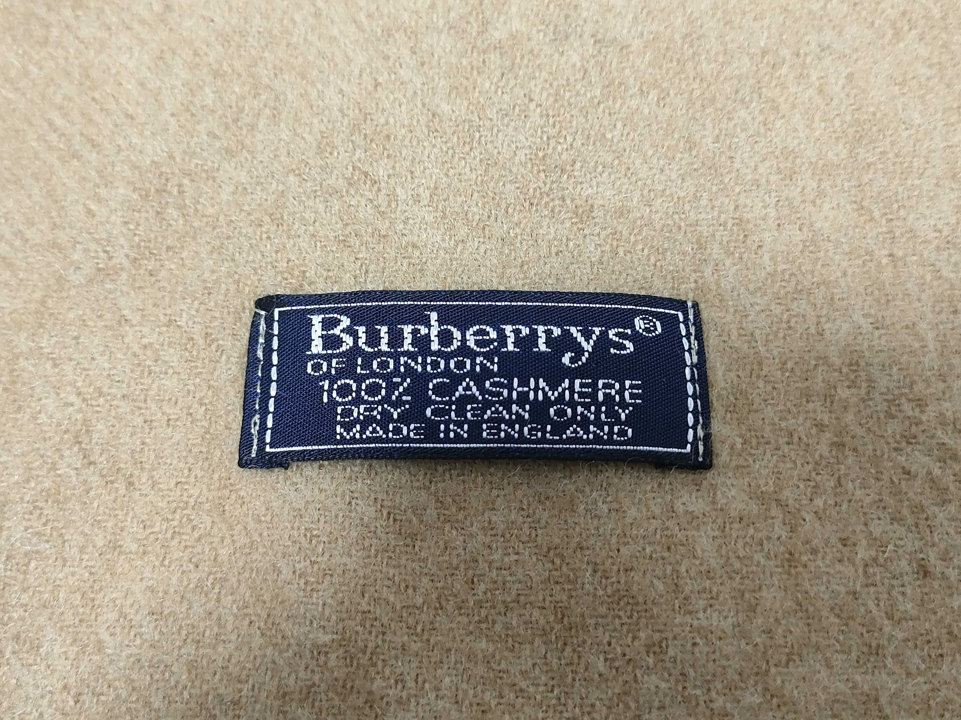 Vintage Burberrys Camel 100% Cashmere Scarf