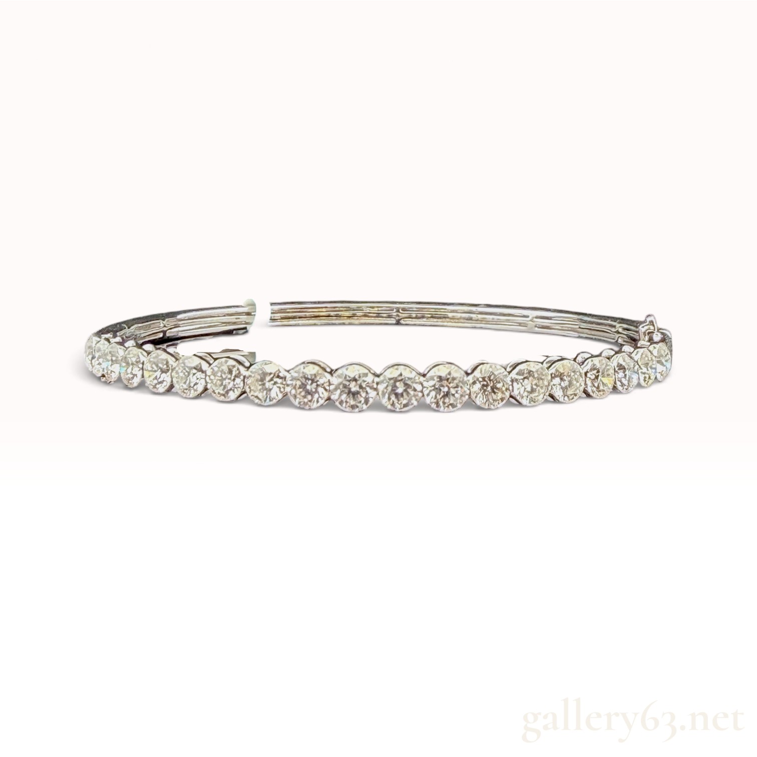 Jaktko 5.00ctw Lab Grown Diamond and 14KWG Bangle Bracelet
