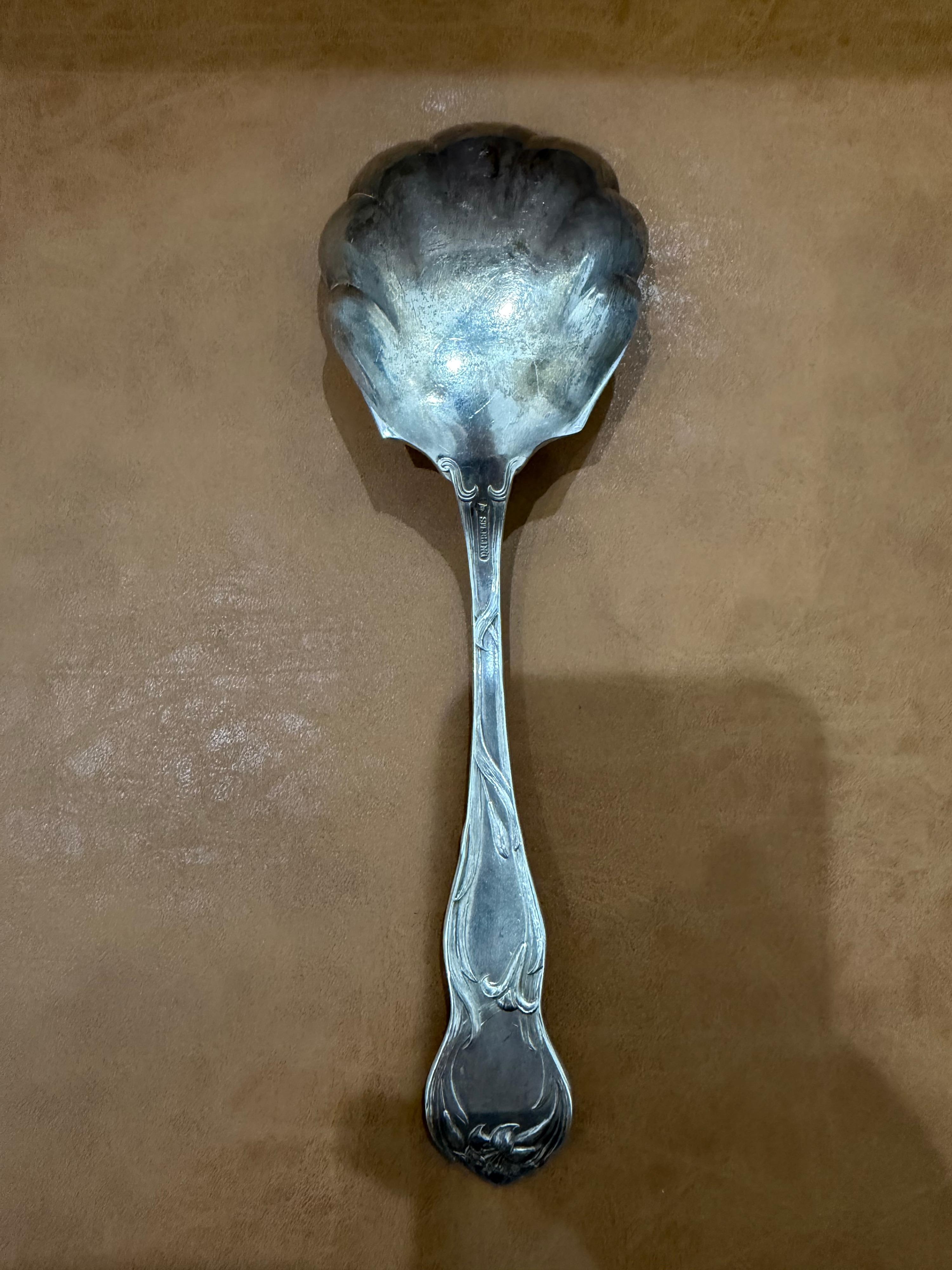 Vintage Art Nouveau Sterling Silver Lily Pattern Berry Spoon 107.9g