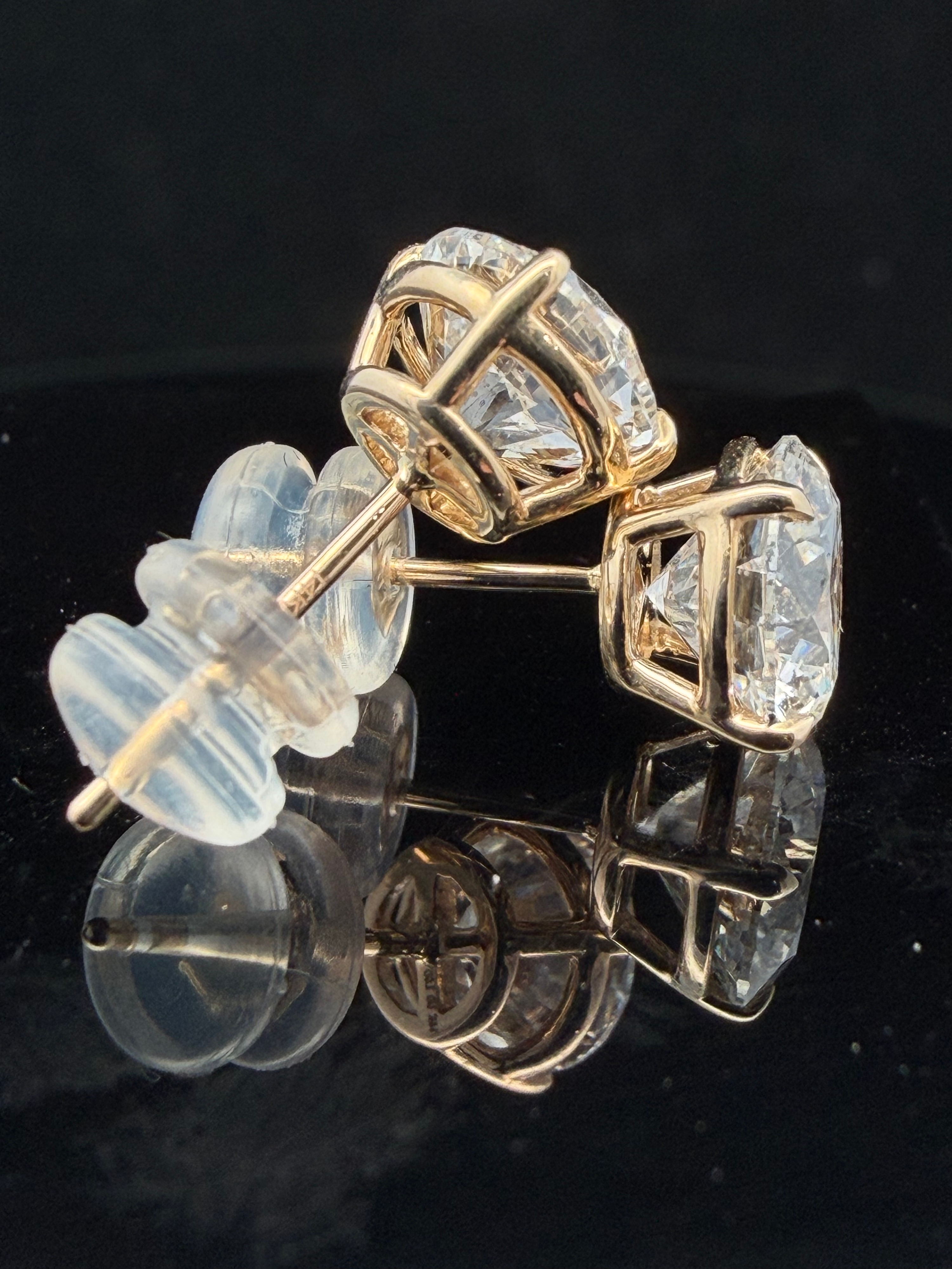 14K Yellow Gold and 4.00ctw Lab-Grown Diamond Stud Earrings W/IGI Report