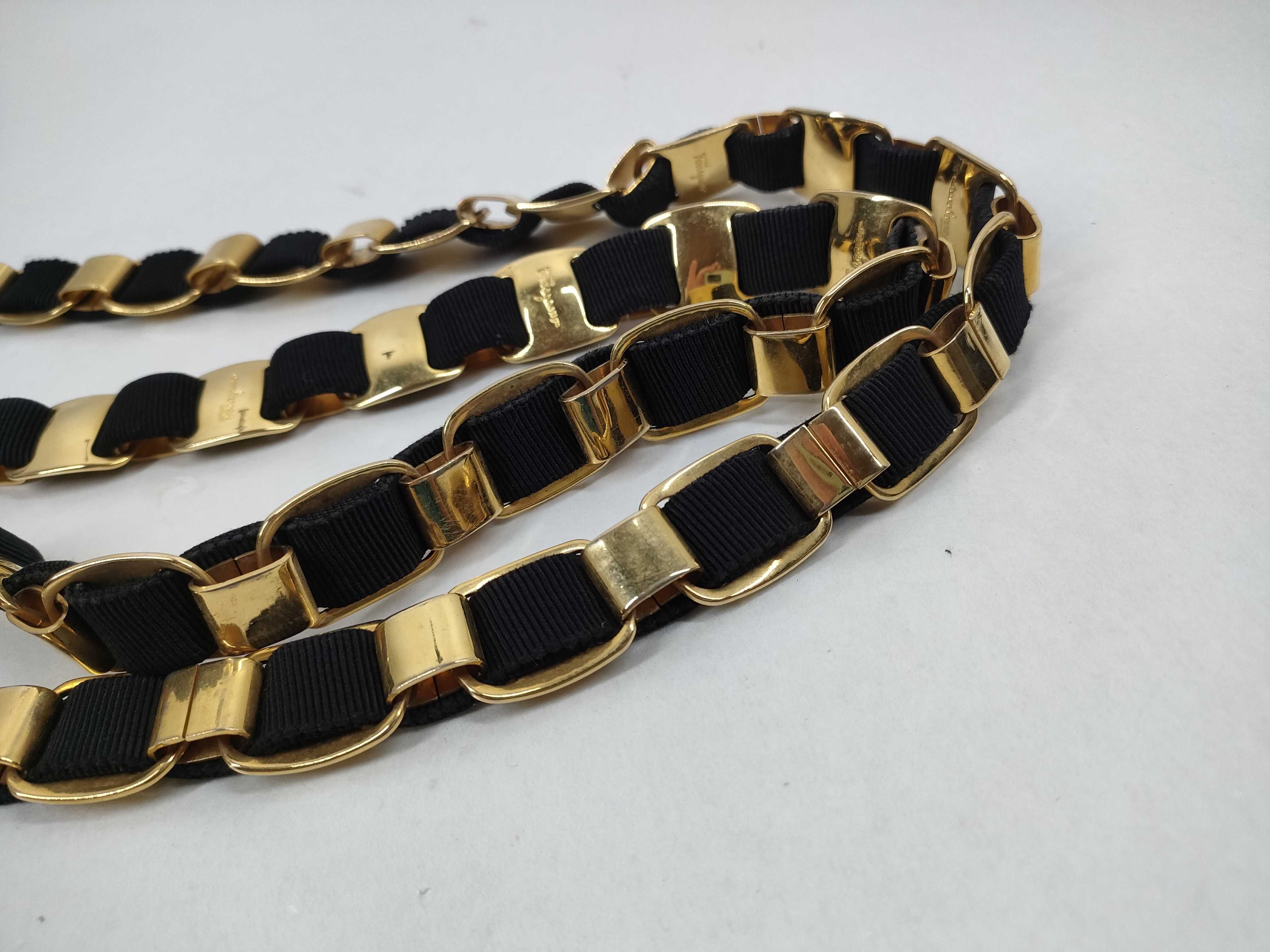Salvatore Ferragamo Vara Tiered Grosgrain Chain Shoulder Bag Black