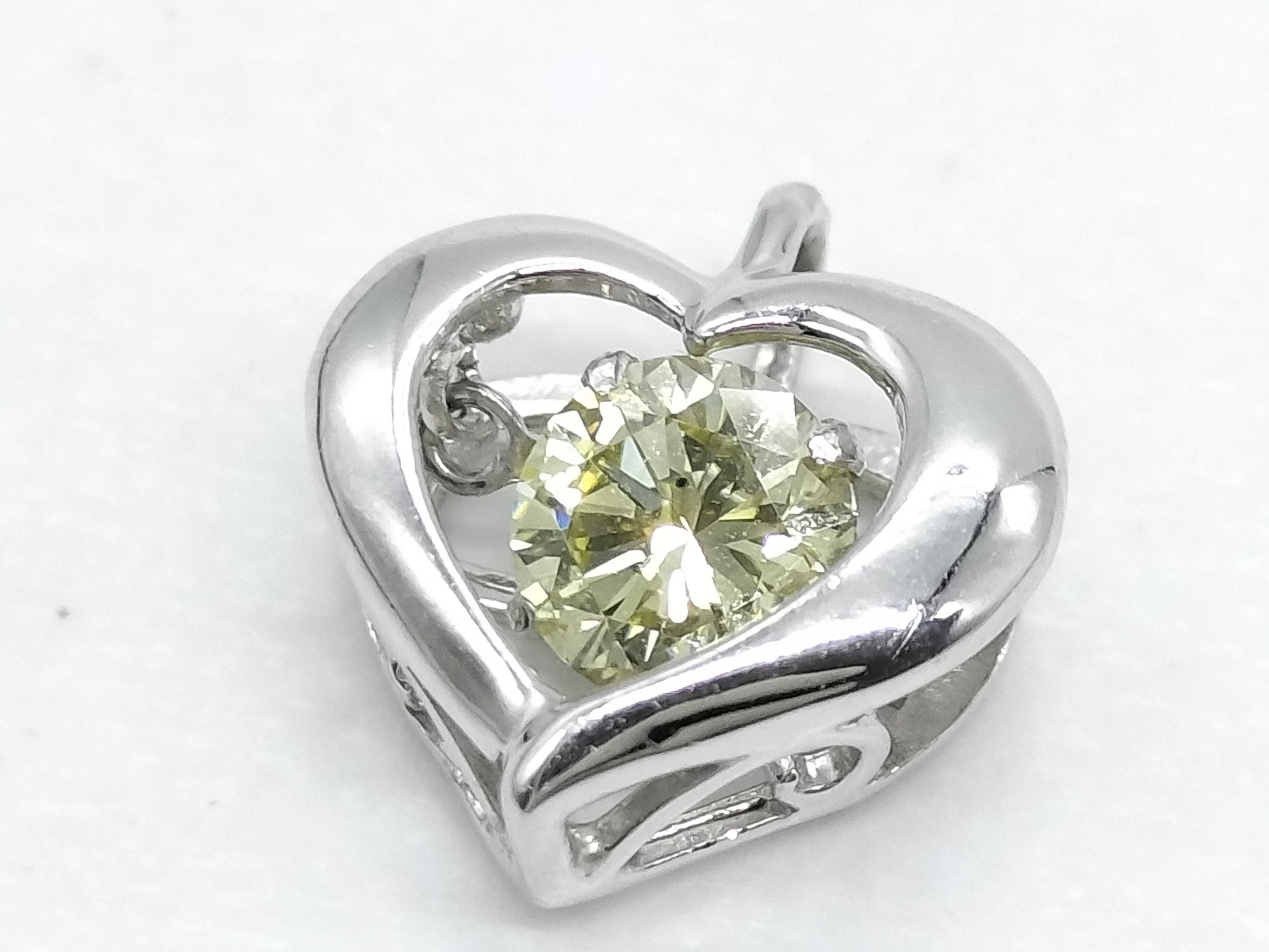 Pt900 Platinum and 0.50ct Natural Diamond Dancing Stone Heart Pendant