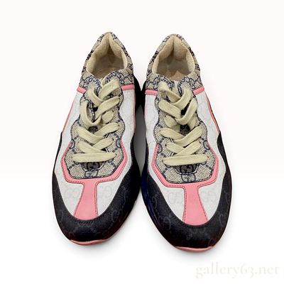 Gucci GG Supreme Monogram Multicolor Rhyton Sneakers Size 37. This pair of Gucci Rhyton sneakers 