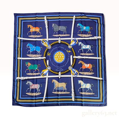 Hermes Couvertures et Tenues de Jour Silk Carre 90. This Hermes silk carre 90 features the 
