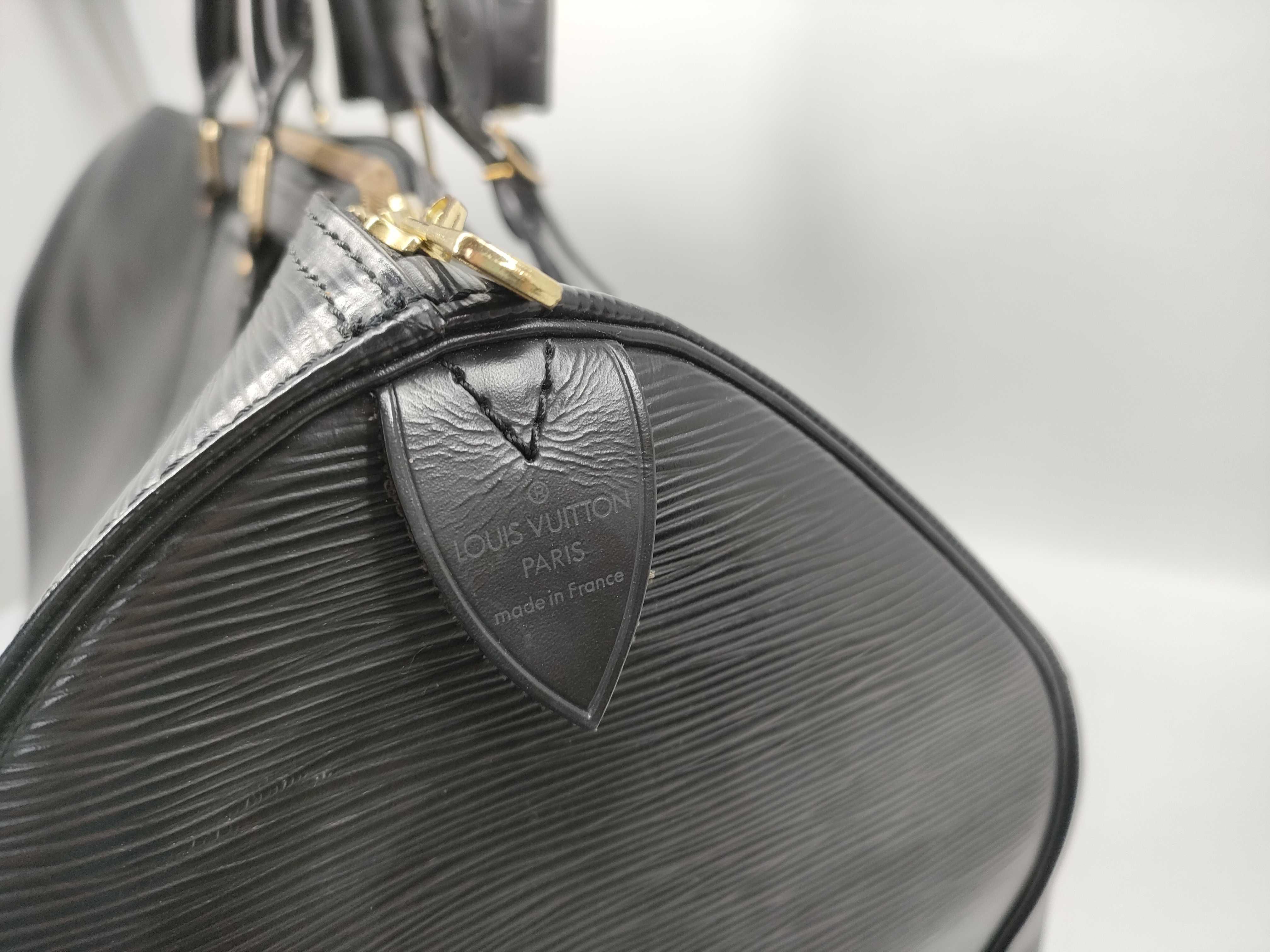 Louis Vuitton Noir Epi Leather Keepall 55