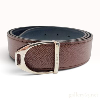Hermes Reversible Grained Leather Etrier Belt Size 90/32-34". This Hermes Etrier belt is 