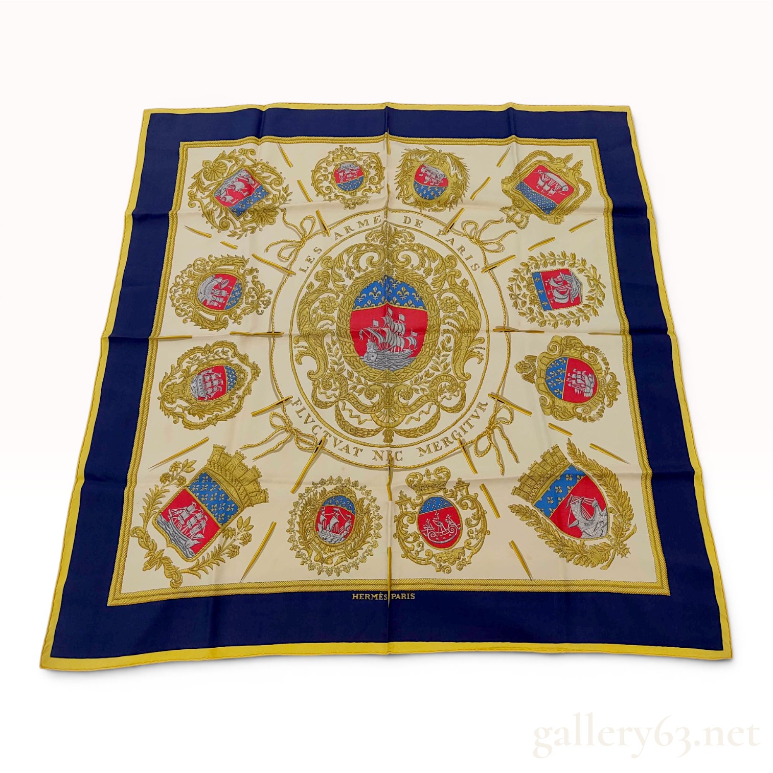Vintage Hermes Les Armes de Paris Silk Carre 90