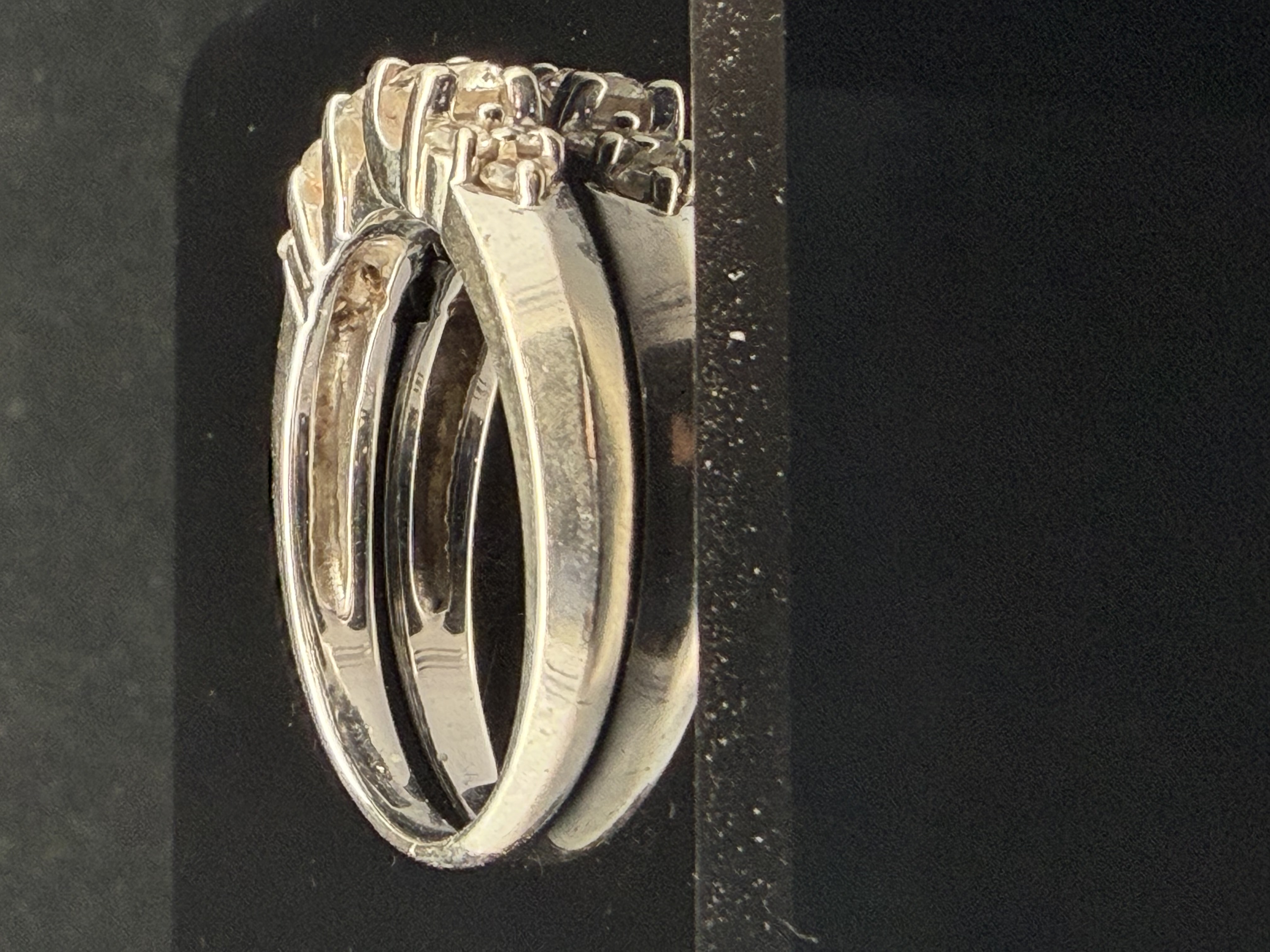 14K White Gold Diamond Ring