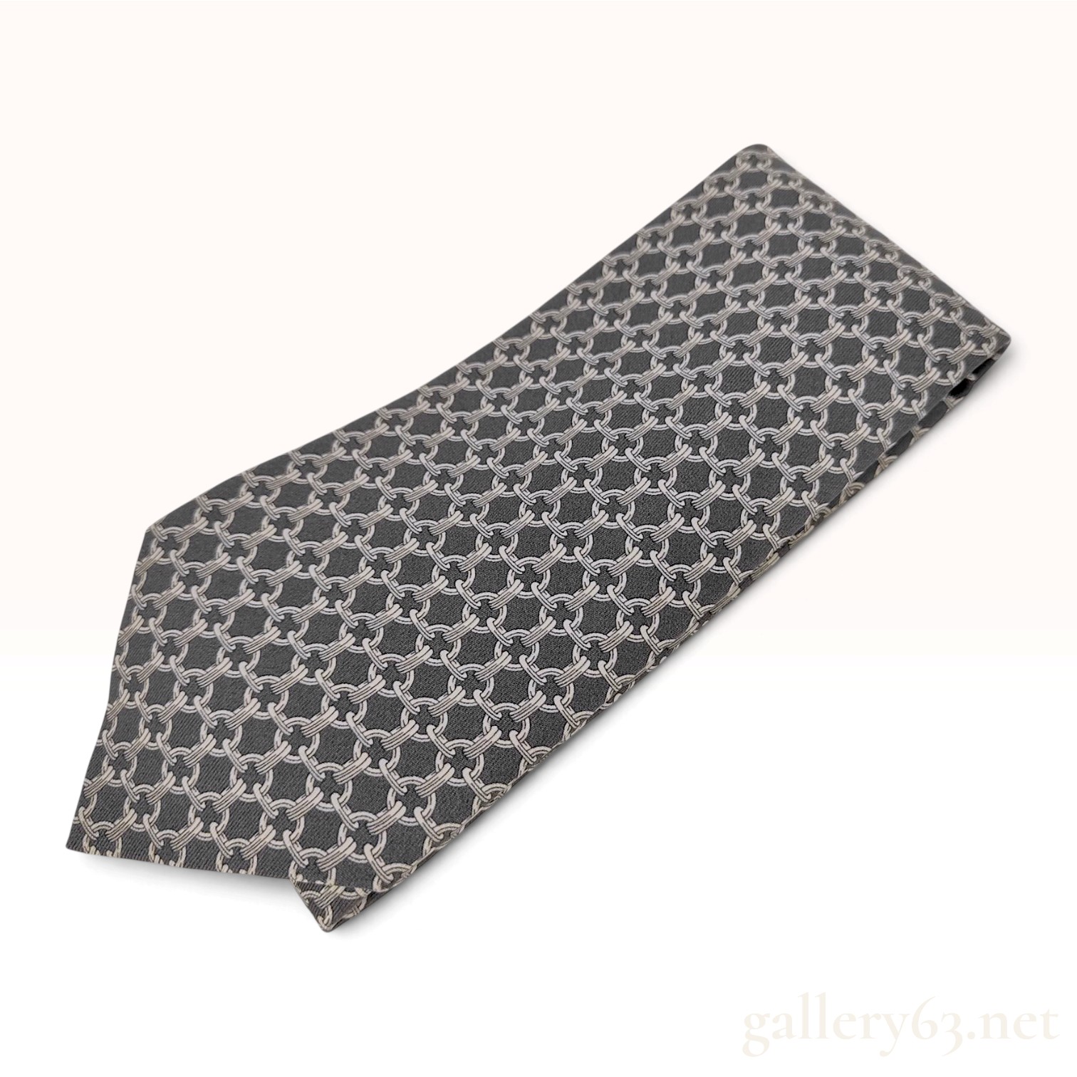 Hermes Interlocking Ring Motif Gray Silk Tie