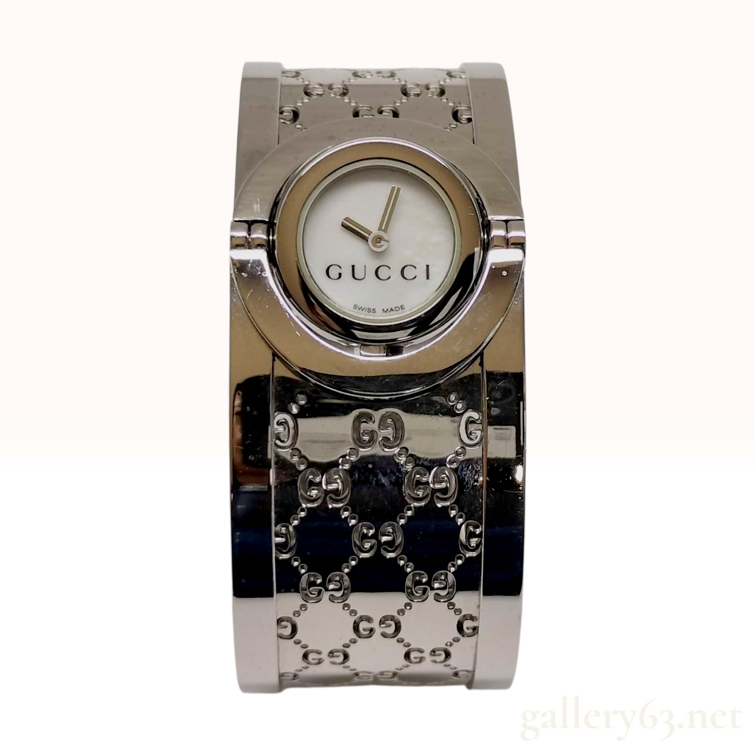 Gucci 112 Twirl Mother-of-Pearl Stainless Steel Bangle Watch