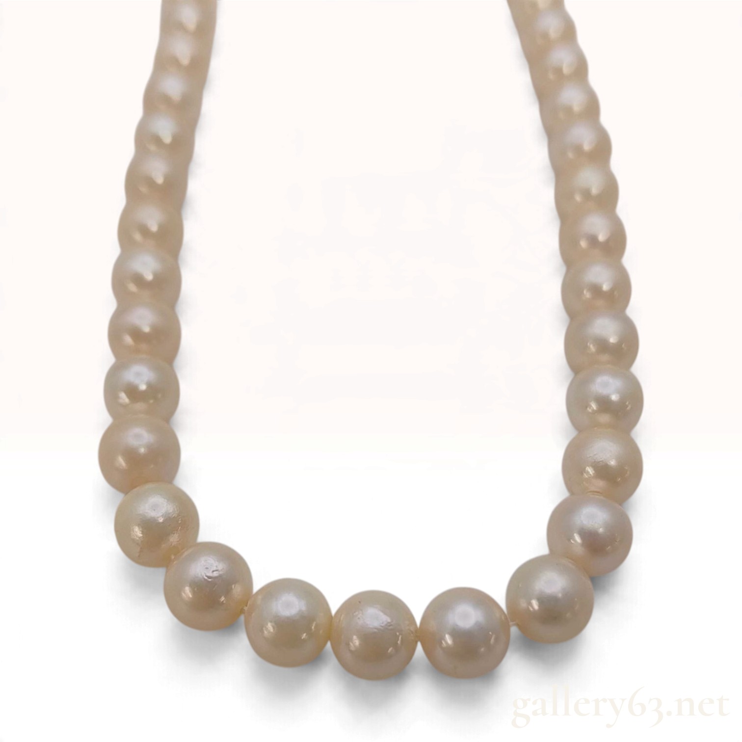 Vintage Graduated Cultured Pearl Necklace with Silver Floral Clasp