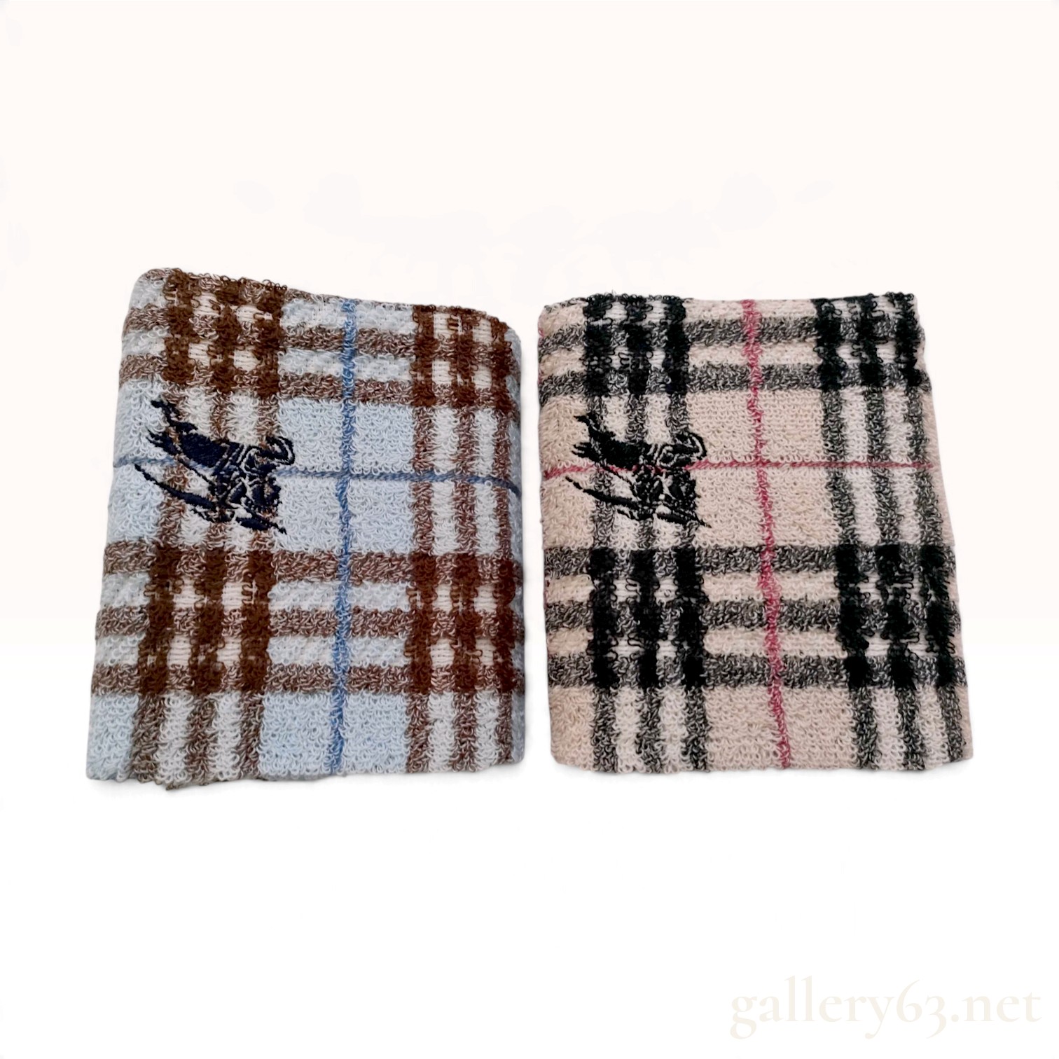 Two Burberry London House Check Cotton Terry Hand Towels