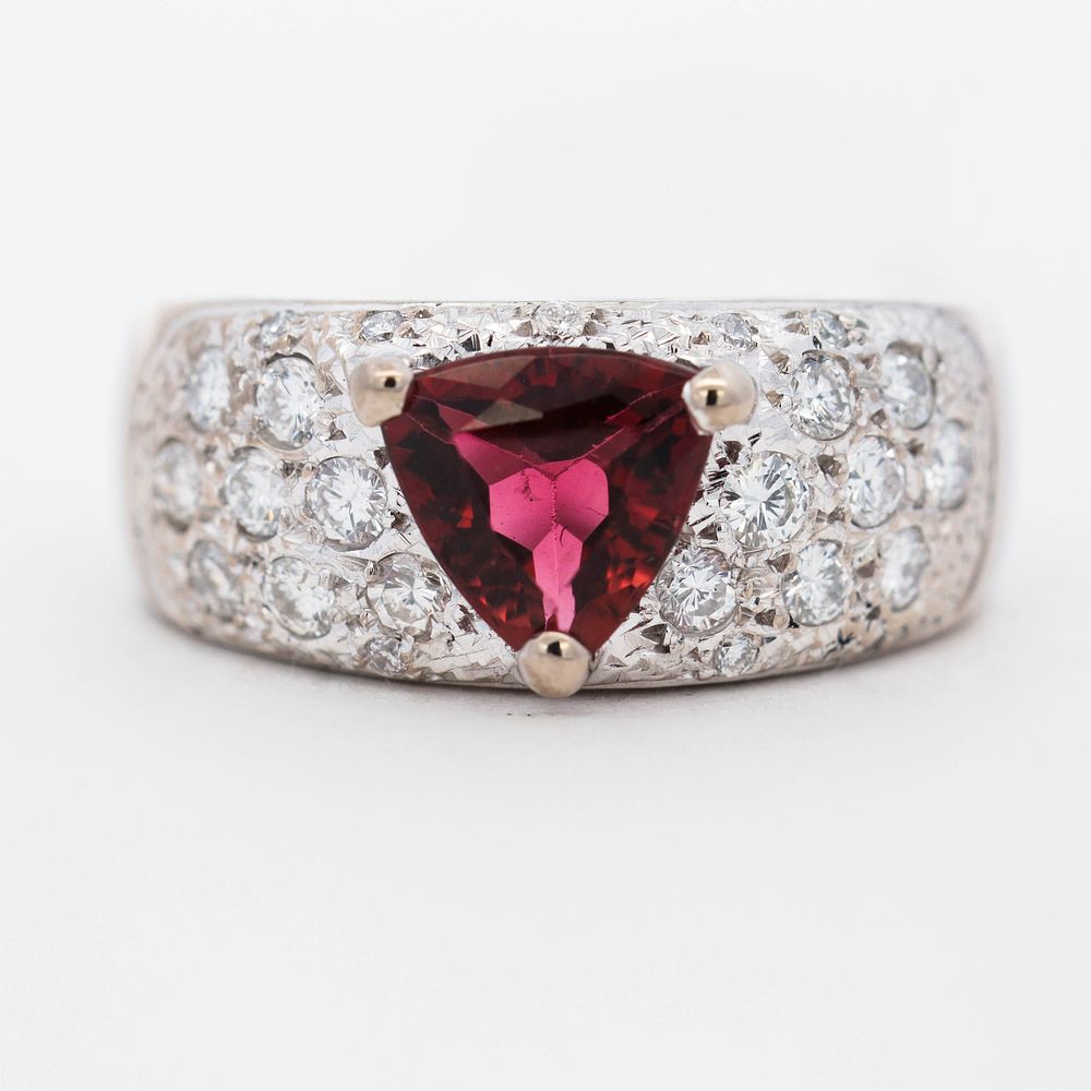 18KWG 1.11ct Trilliant Tourmaline & 0.51ctw Diamond Cocktail Ring, 6.25. 18K white gold ring 