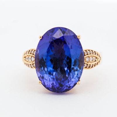 18KYG Chromia Collection 18.85ct Tanzanite & Diamond Cocktail Ring, 8. 18K Yellow Gold ladies