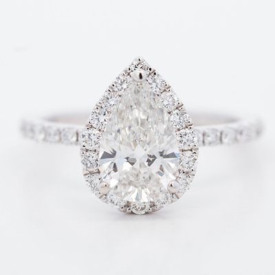 14KWG 1.50ctw Pear Brilliant/Halo Lab Diamond Engagement Ring, 4.25. Metal: 14 K white gold 