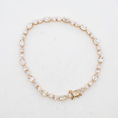 14KYG 9.00ctw Mixed Cut Pear Brilliant & Emerald Cut Diamond Tennis Bracelet 7.25". 14K Yellow 