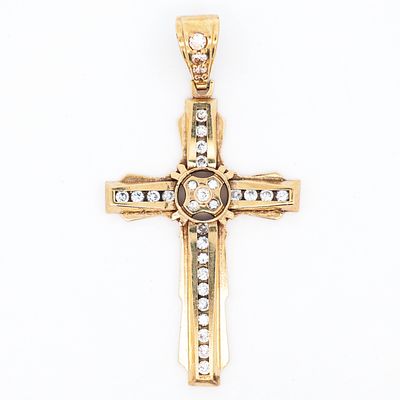 10KYG Latin Cross Pendant. Material | 10 K yellow gold (Au ≈ 41.7 %) 
Principal gemstone | 