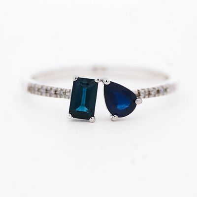 14K WG Sapphire & Diamond Toi et Moi Ring, size 7. 14k white gold everyday ring with two 