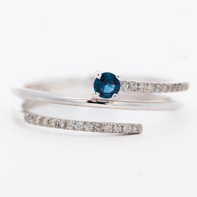 14K WG Sapphire & Diamond Ring, size 6.75. Solid 14k white gold wraparound ring with pave set 