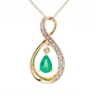14K YG Emerald & Diamond Pendant Necklace 18". You're getting a solid 14k yellow gold necklace 