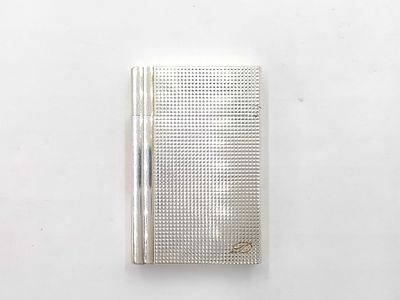 S.T. Dupont Z5419 Silver-Tone Lighter. Authentic S. T. Dupont rectangular lighter in silver-tone 