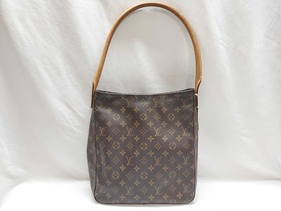 Louis Vuitton Monogram Looping GM shoulder bag. Authentic Louis Vuitton Monogram Looping GM 