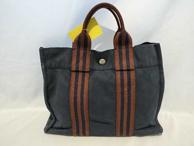 Herm&egrave;s Navy Striped Fourre Tout PM tote bag. Authentic HERMES handbag having a dark navy canvas 