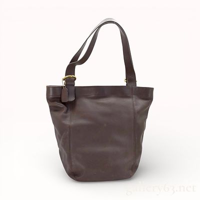 Coach Glove-Tanned Leather Tote Bag. Coach brown leather tote bag having a structured open-top 