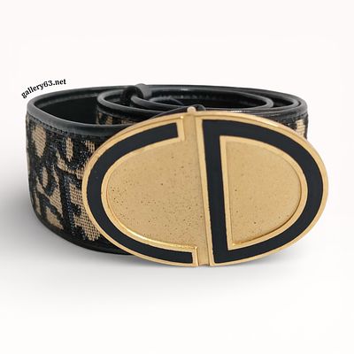 Vintage Dior Trotter Belt w/ CD Logo Gold and Enamel Buckle 70cm. Authentic vintage Dior trotter 