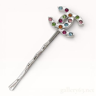 Year 2000 Chanel CC Rhinestone Hair Clip with Rainbow-Colored Stones. Authentic Chanel CC 