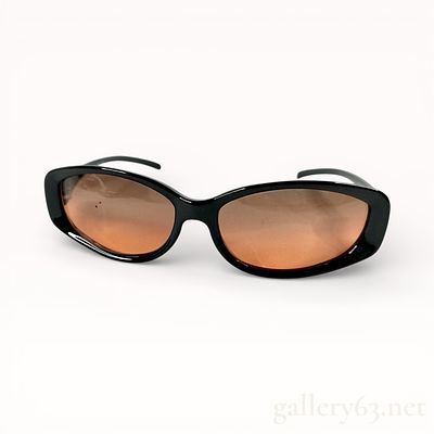 Fendi Black Plastic Amber Lens Oval Sunglasses. Authentic Fendi SL7666 black plastic frame amber 