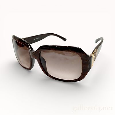 Loewe SLW617 Rectangular Acetate Sunglasses. Authentic Loewe Sunglasses featuring a rectangular 