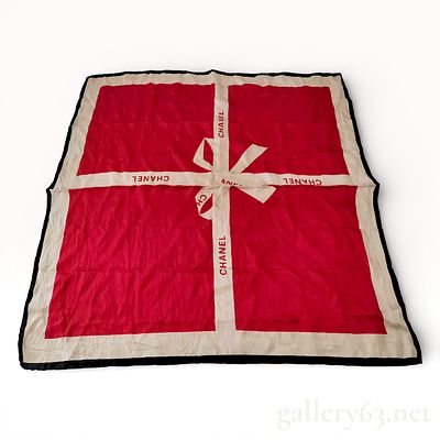 Chanel Logo Ribbon Motif Scarf in Red and Ivory. Authentic Chanel scarf featuring a 