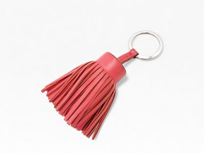 Herm&egrave;s Carmen key ring in pink Agneau Milo (lambskin) leather, w engraving and original box.