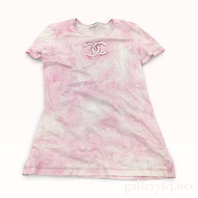 Chanel T-shirt Pink 09C 134645. Authentic Chanel pink and white tie-dye cotton short-sleeved 