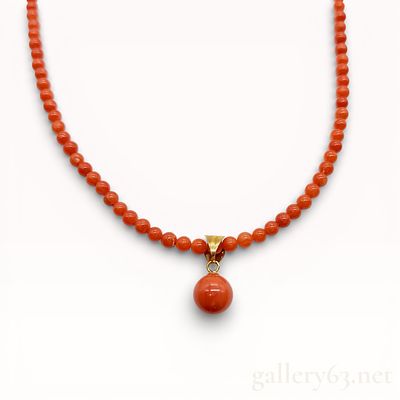 18KYG Antique Coral Necklace 2.7mm with 18K Pendant. Authentic Coral necklace chain with single 