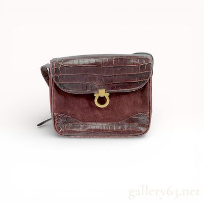 Salvatore Ferragamo Gancini Croc Leather Suede Shoulder Bag. Shoulder bag in deep burgundy 
