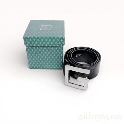 Gucci Black Leather Belt with G Buckle. Authentic Gucci Black Leather Belt with G Buckle. 
Belt 