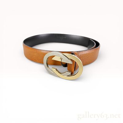 Gucci 90 cm Leather GG Log Belt. Authentic Vintage Gucci 90 cm Leather GG Log Belt. With brushed 