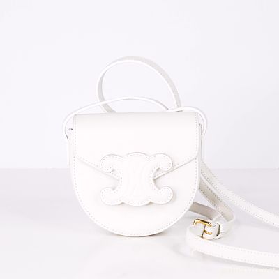 CELINE Mini Besace Cuir Triomphe White Leather Bag. This refined shoulder bag from CELINE 